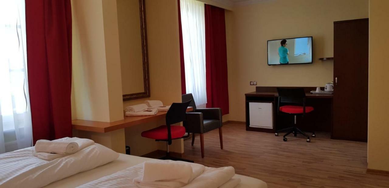 Отель Hotel-villa Lalee