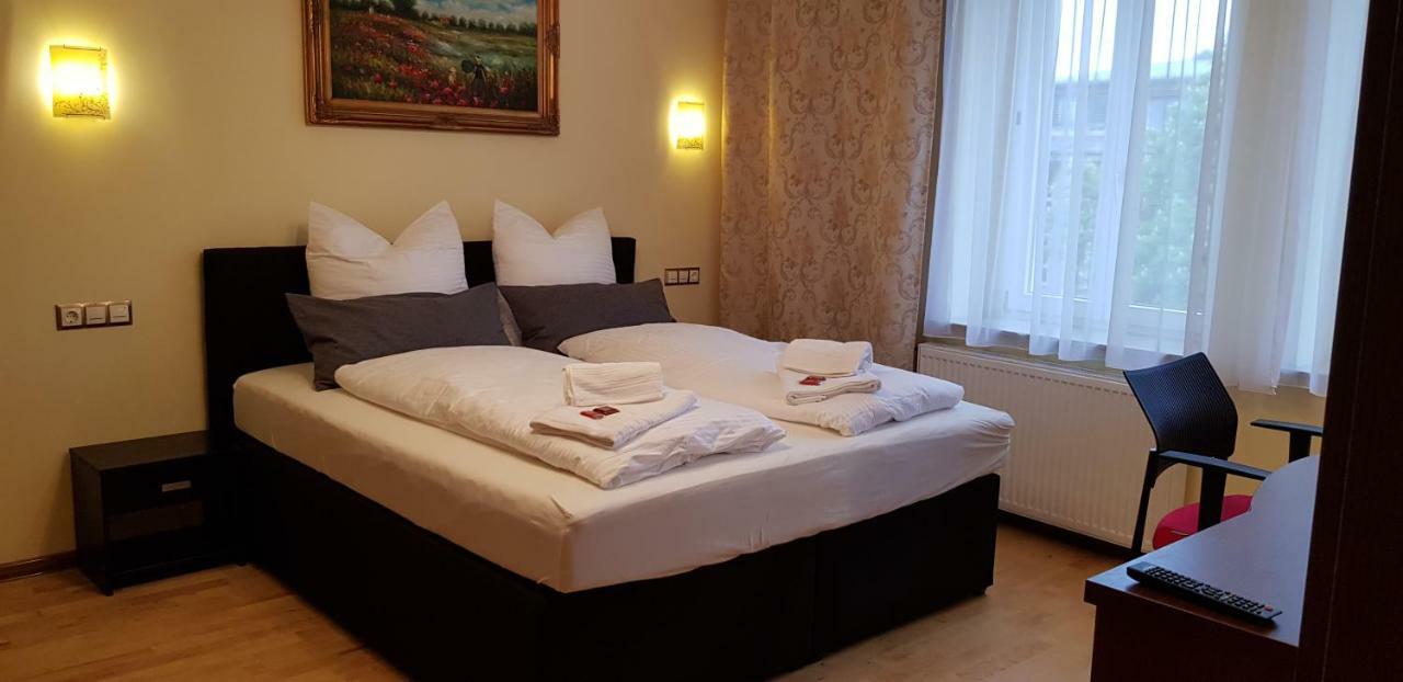 Отель Hotel-villa Lalee 3*